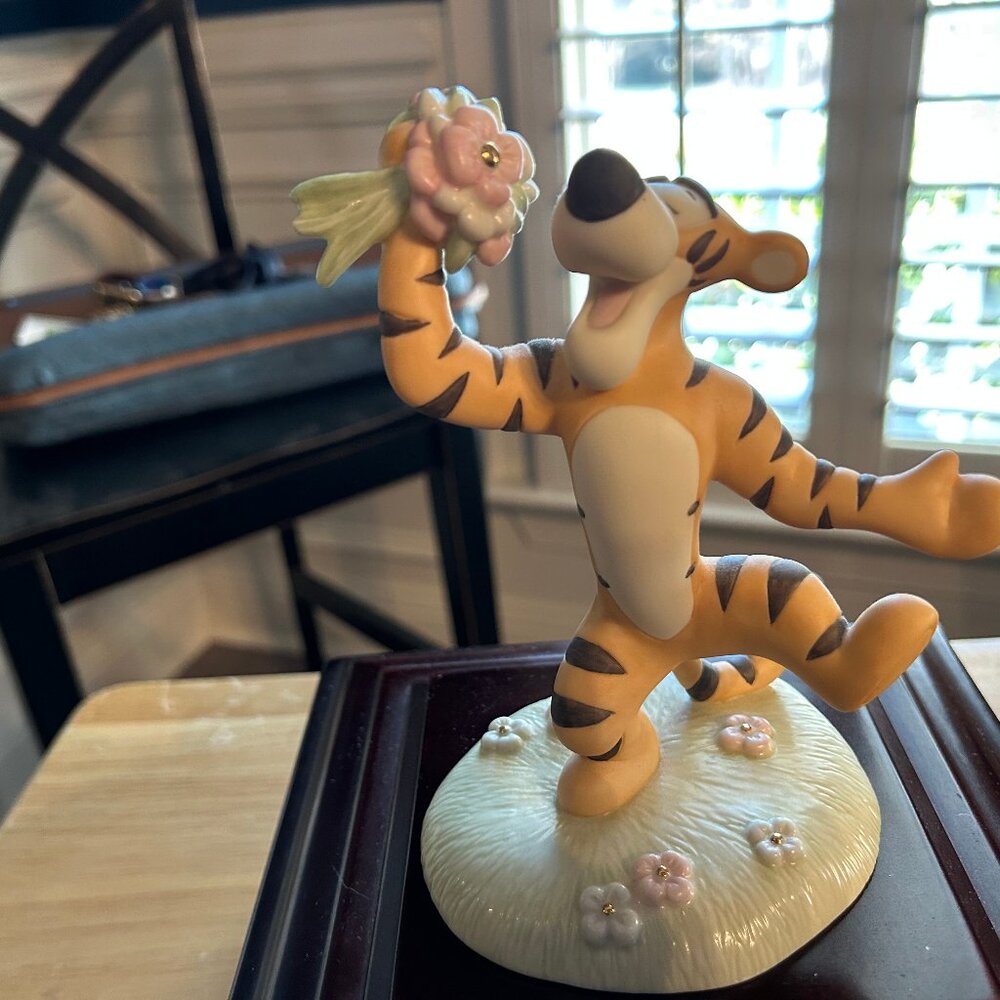 Springtime Tigger by Lennox